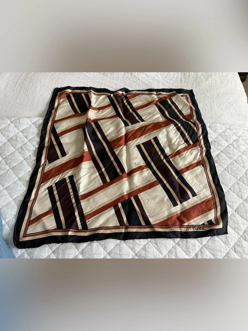 Leatherology/lost pattern silk scarf